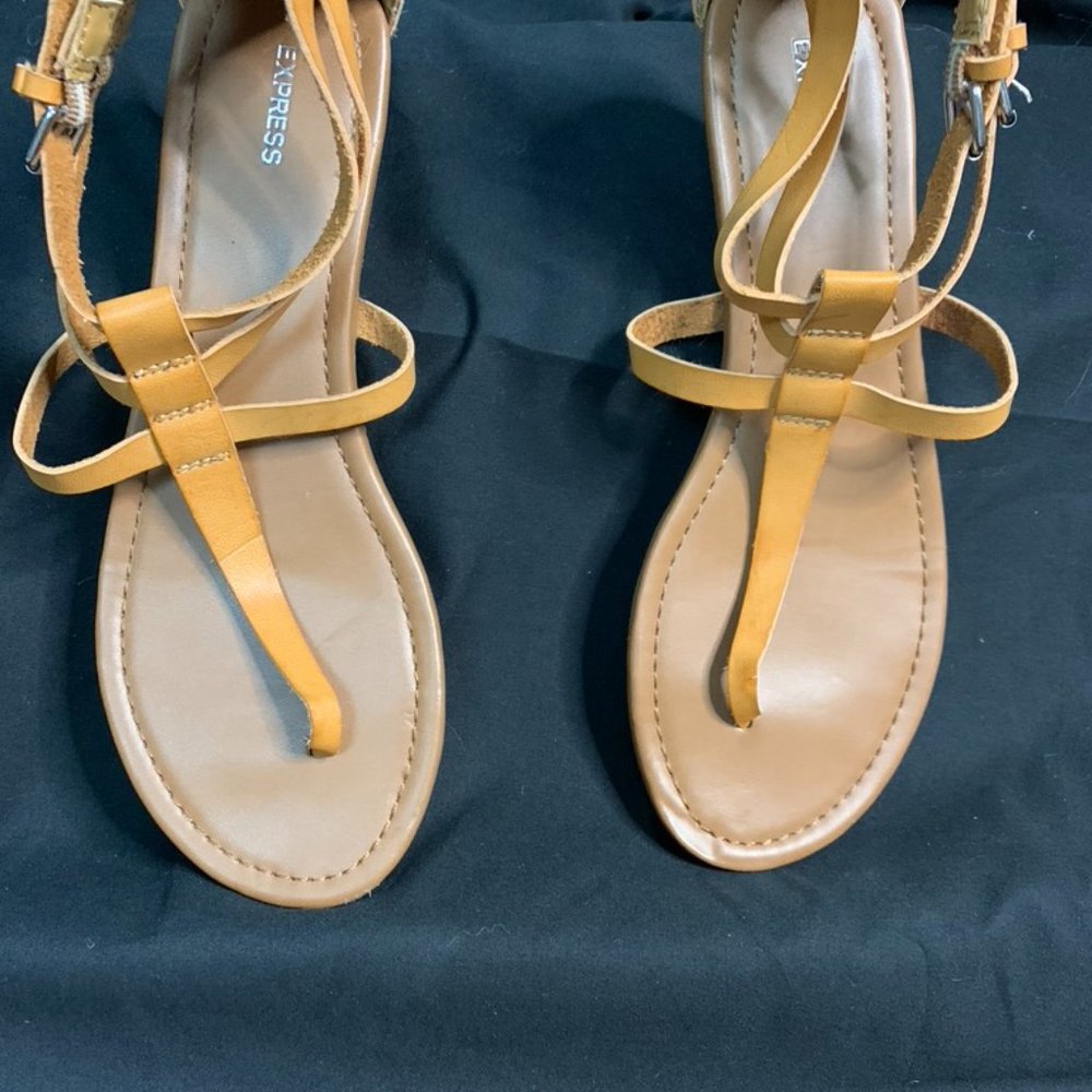 Express strappy sandle